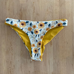 Low-rise Cheeky Bottoms - Sunflower Dreams - Size 6